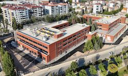 Depremde yıkıldı, CHP’yle yeniden yükseldi…