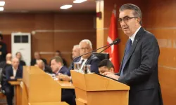 Özgür Çelik, gözaltındaki Hasan Mutlu ve meclis üyelerinin kötü şartlarına isyan etti: Bu düşman hukukudur, işkencedir!