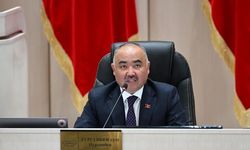 Kırgızistan Meclisi kendini feshetmeye hazırlanıyor!