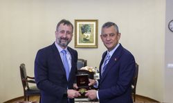 CHP Genel Başkanı Özgür Özel, Çek Cumhuriyeti Büyükelçisi Stapanek’i kabul etti...