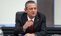 Özgür Özel’den kurultay resti: Onlar neyi göze alırsa biz daha fazlasını alırız