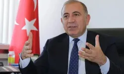 Gürsel Tekin'den 'il binasına gitmeyeceği' iddialarına yalanlama geldi: "Baba evimizde olacağız, herkesi çatlatacağız"