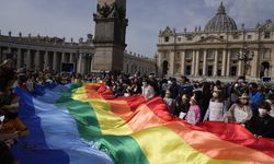 Tarihte bir ilk… LGBTİ Hristiyanlar Vatikan'a gidiyor!