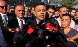 Özgür Çelik İstanbul İl Başkanlığı önünde: CHP Baba Ocağıdır, halkın evini kimse alamaz!