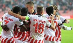 Samsunspor şov yaptı: Dinamo Kiev'i 3 golle geçti