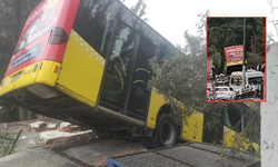 Üsküdar'da korkunç kaza! İETT otobüsü duvarda asılı kaldı