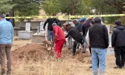 Cenazeler karıştı! Yeni kapatılan mezar açıldı, kimlik tespiti yapıldı