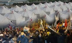 6 Şubat depremlerinin ardından çadır satan Kızılay'ı protesto edenler hakkında karar