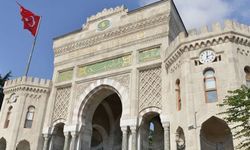 İstanbul Hukuk’ta cumalar tatil oldu: Cumhuriyet Devrimlerine savaş mı ilan ediyor?