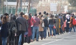 AKP'nin Türkiye'yi getirdiği durum; gençler işsizliğe ve aile evine mahkum
