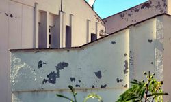 Devlet hastanesi çürümeye terk edildi!