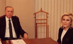 Yapay zekayla Atatürk’e sarıldı… Istakozcu AKP’li Şebnem Bursalı’dan tuhaf 29 Ekim paylaşımı…