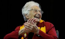 Sister Jean hayata veda etti