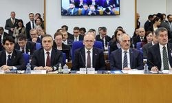 Bakan Şimşek ekonomiyi ‘bahane peşinde değilim ama’ diyerek anlattı