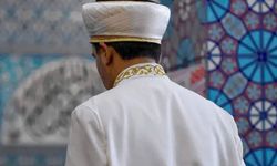 'Kadın' cenazesinde imam, "kadınlar mezarlığa gelmesin" dedi