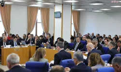 Meclis bütçesindeki uçuk artışları MHP'li isim sordu, Kurtulmuş yanıtladı