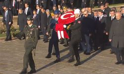Anıtkabir'deki 10 Kasım töreninde Devlet Bahçeli detayı