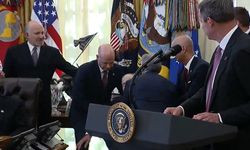 Beyaz Saray'da panik! Canlı yayında bayıldı...