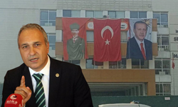 Suat Özçağdaş paylaştı: 10 Kasım öncesi okulda Erdoğan posteri asıldı!