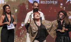 Usta oyuncu Bilge Şen'in Altın Portakal'a damga vuran konuşması