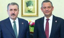 Mustafa Destici'den, CHP lideri Özgür Özel'e tebrik telefonu