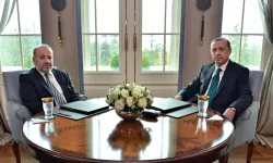 Erdoğan'ın eski hukuk danışmanından ‘Suç işlenmeye devam ediliyor’ çıkışı