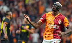 Victor Osimhen, Lionel Messi'yi geçti!