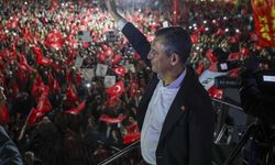 CHP lideri Özgür Özel'den çağrı: Yine omuz omuzayız!