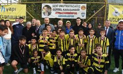 Gazeteci Gürsel Karasansar’ın adı çocukların ‘madalya sevinciyle’ yankılandı