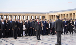 29 Ekim'de tepki çekmişti! Ali Babacan A Takımı ile Anıtkabir'e gitti
