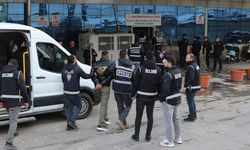 Uyuşturucu tahlil sonuçlarını para karşılığı değiştiren 19 kişiye tutuklama