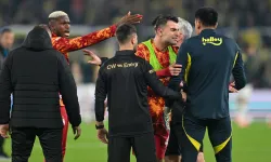 Fenerbahçe - Galatasaray derbisi kavgayla başladı