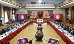 TBMM'de dikkat çeken hareketlilik! Meclis'te toplandılar