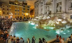 Tarihî Trevi Çeşmesi turistler için ücretli olacak
