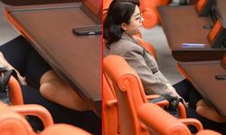 TBMM'de ilginç olay! Çalışmaları ayakkabılarını çıkararak takip etti