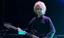 Efsane rock grubunun gitaristi Perry Bamonte hayatını kaybetti