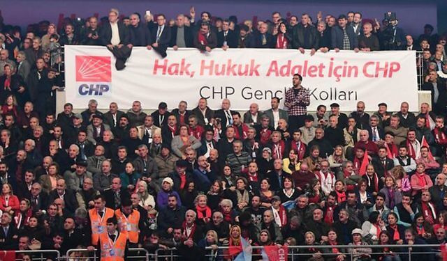 CHP’nin eski gençlik kolları başkanlarından Kılıçdaroğlu’na çağrı: ‘Yanımızda durun’