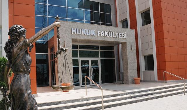 Hukuk yazacaklar dikkat! Fakülteye yeni giriş şartı bu sene ilk kez uygulanacak...