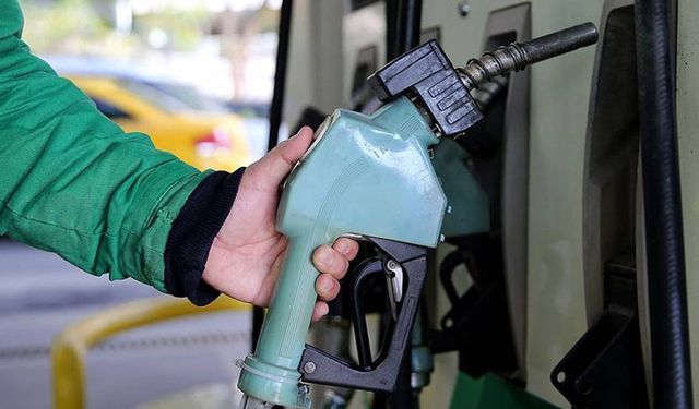 Akaryakıt tabelaları değişti: Motorine indirim geldi