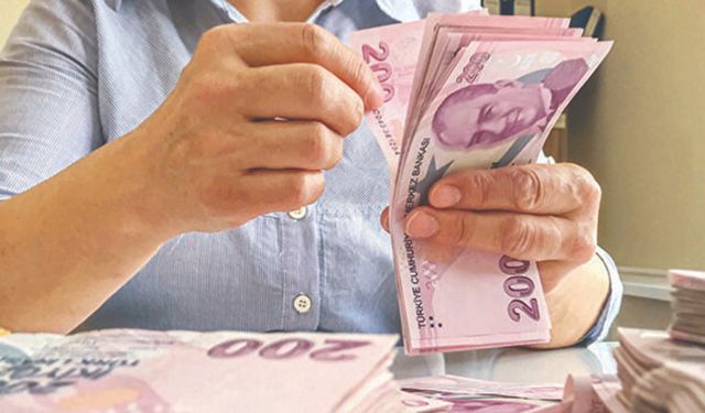 En düşük memur maaşı için Memur-Sen'in talebi belli oldu