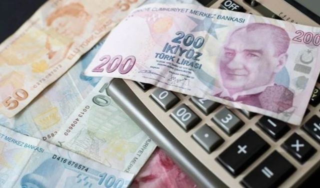 Memur ve memur emeklilerinin maaşı için ilk teklif açıklandı