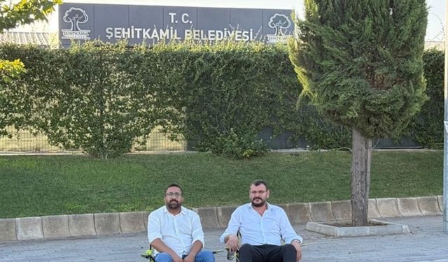 CHP’liler oturma eylemine başladı…