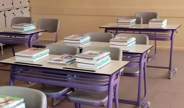 MEB'in hatası milyonlarca kitabı toplattı! Kaç paraya mal oldu?