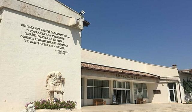 Antalya Arkeoloji Müzesi’nde yıkım başladı