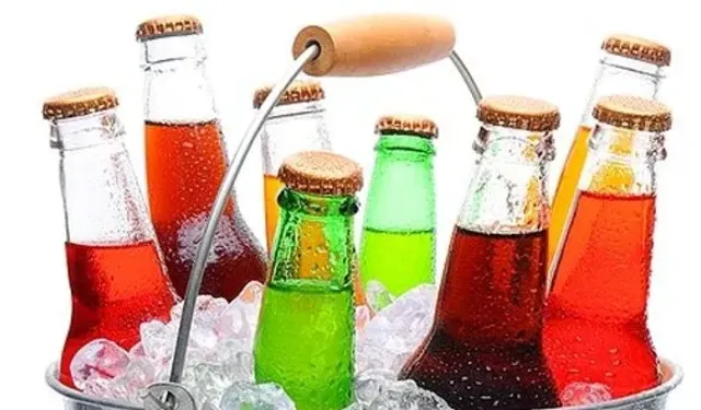 Uzmanlar uyardı: Bu içecekler vücuttaki kanseri yayıyor!