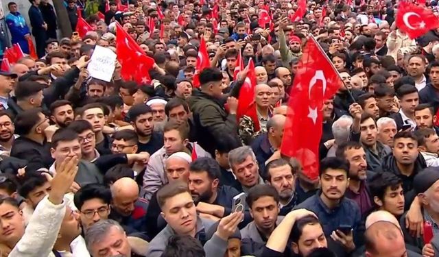 Erdoğan’ı protesto eden tekstil işçisi tahliye edildi!