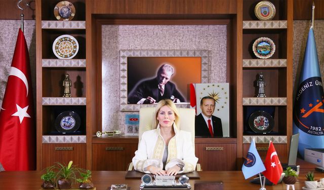 Akdeniz Üniversitesi Rektörü, çığır açan bilim insanları arasında gösterildi!