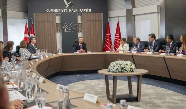 CHP'de kurultay öncesi son MYK toplantısı