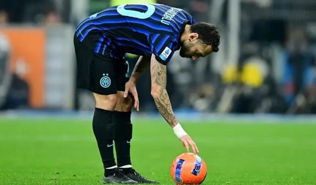 Hakan Çalhanoğlu Milano derbisinde penaltı kaçırdı! Milan, İnter'i devirdi