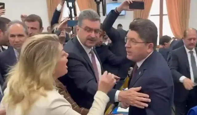 CHP'li Asu Kaya'nın siyah mektup protestosuna Bakan Tunç'tan tepki: Şov yapmayın